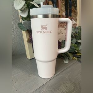 30oz Rose quartz Stanley tumbler